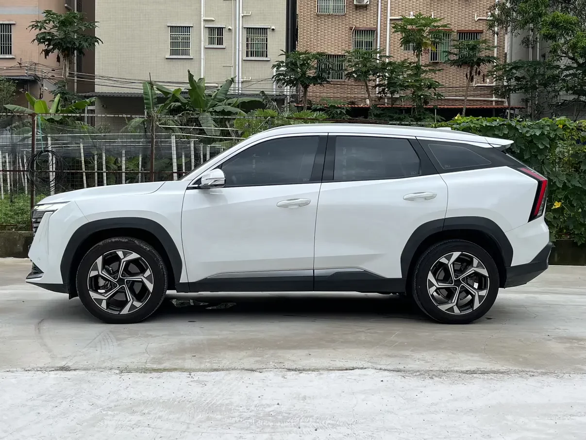 Geely Atlas L