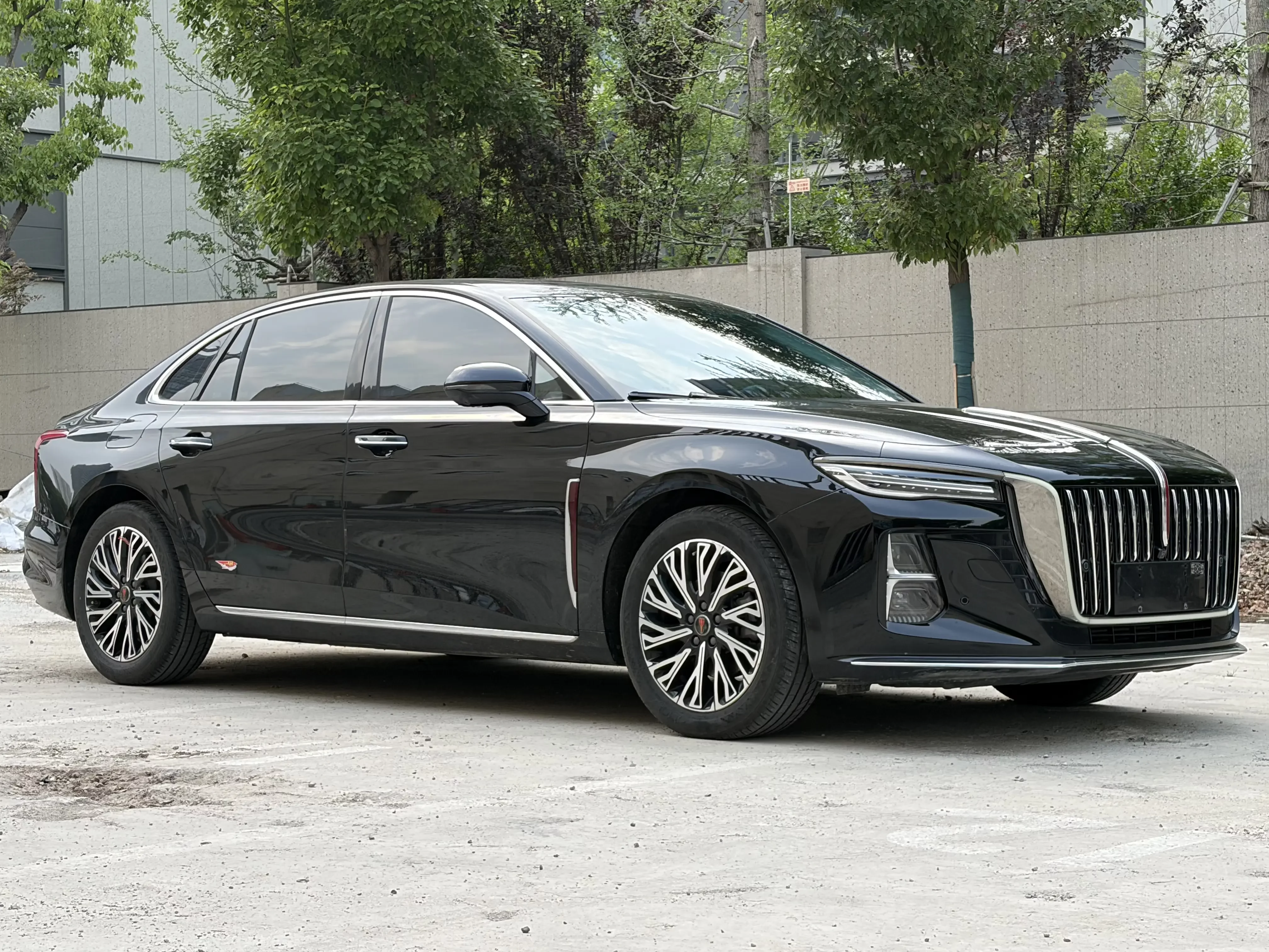 Hongqi H5