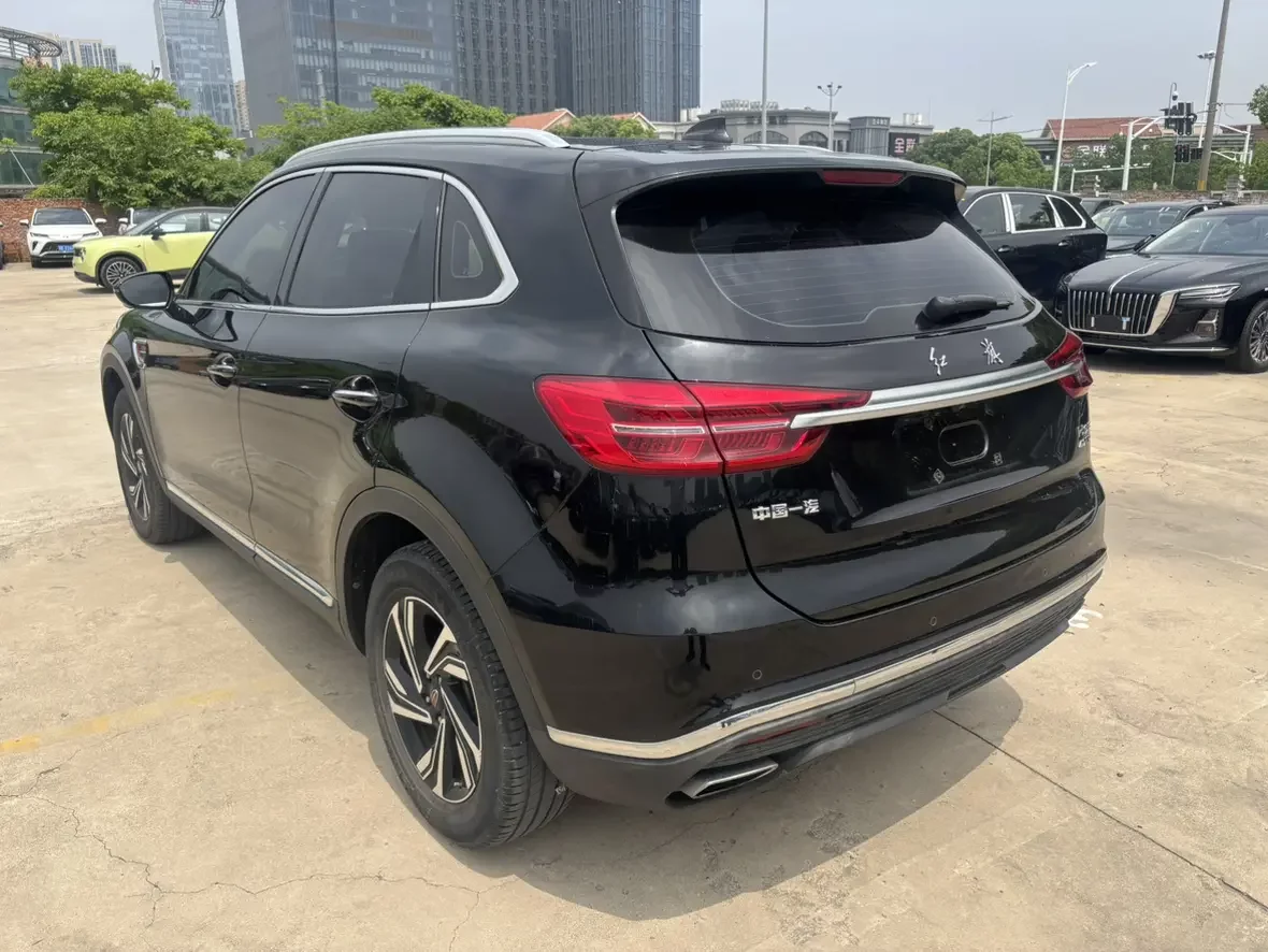 Hongqi HS5