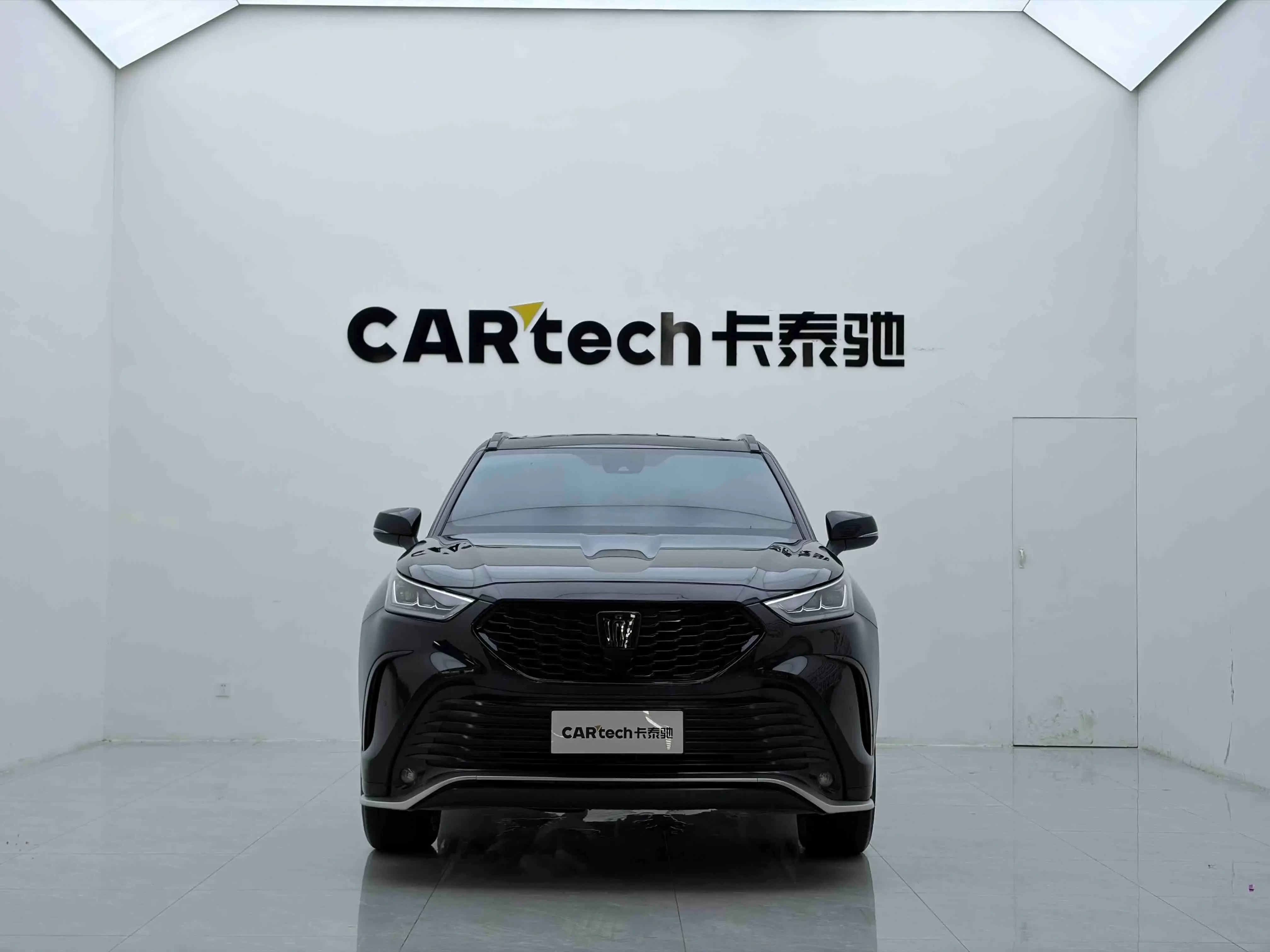 Toyota Crown Kluger