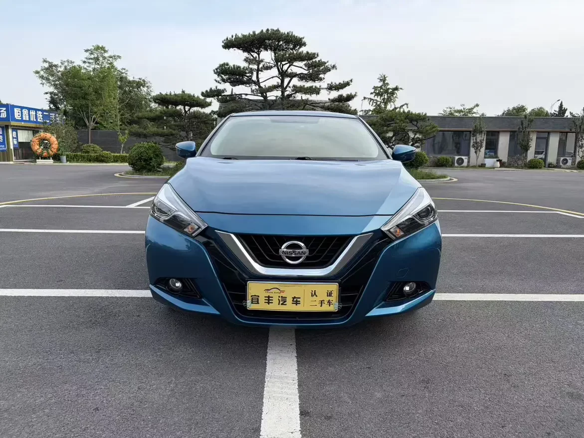 Nissan bluebird
