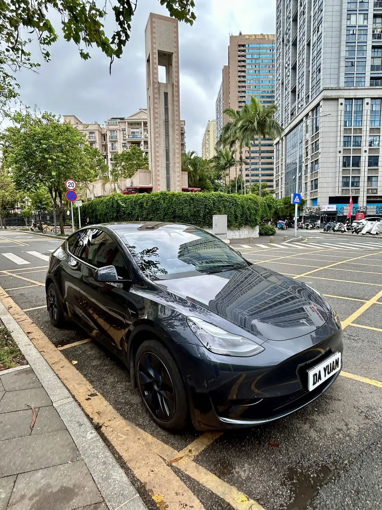 Tesla Model Y
