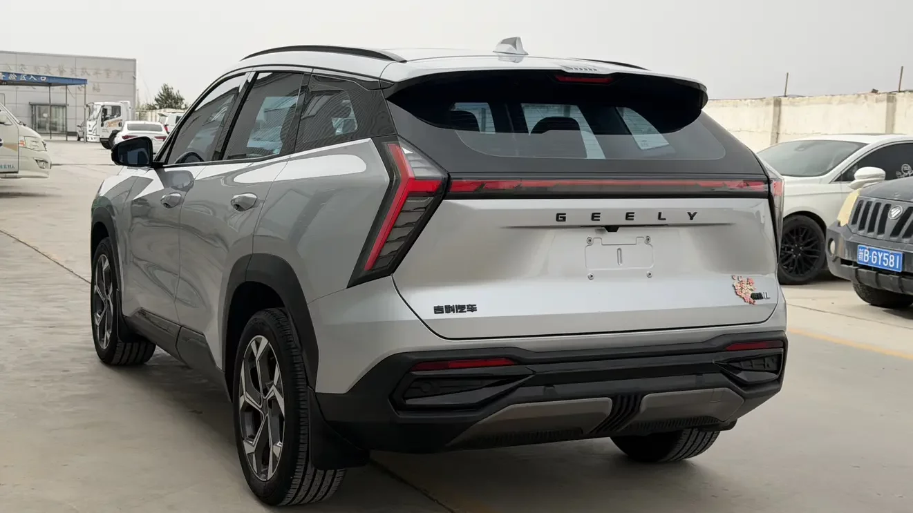 Geely Atlas L
