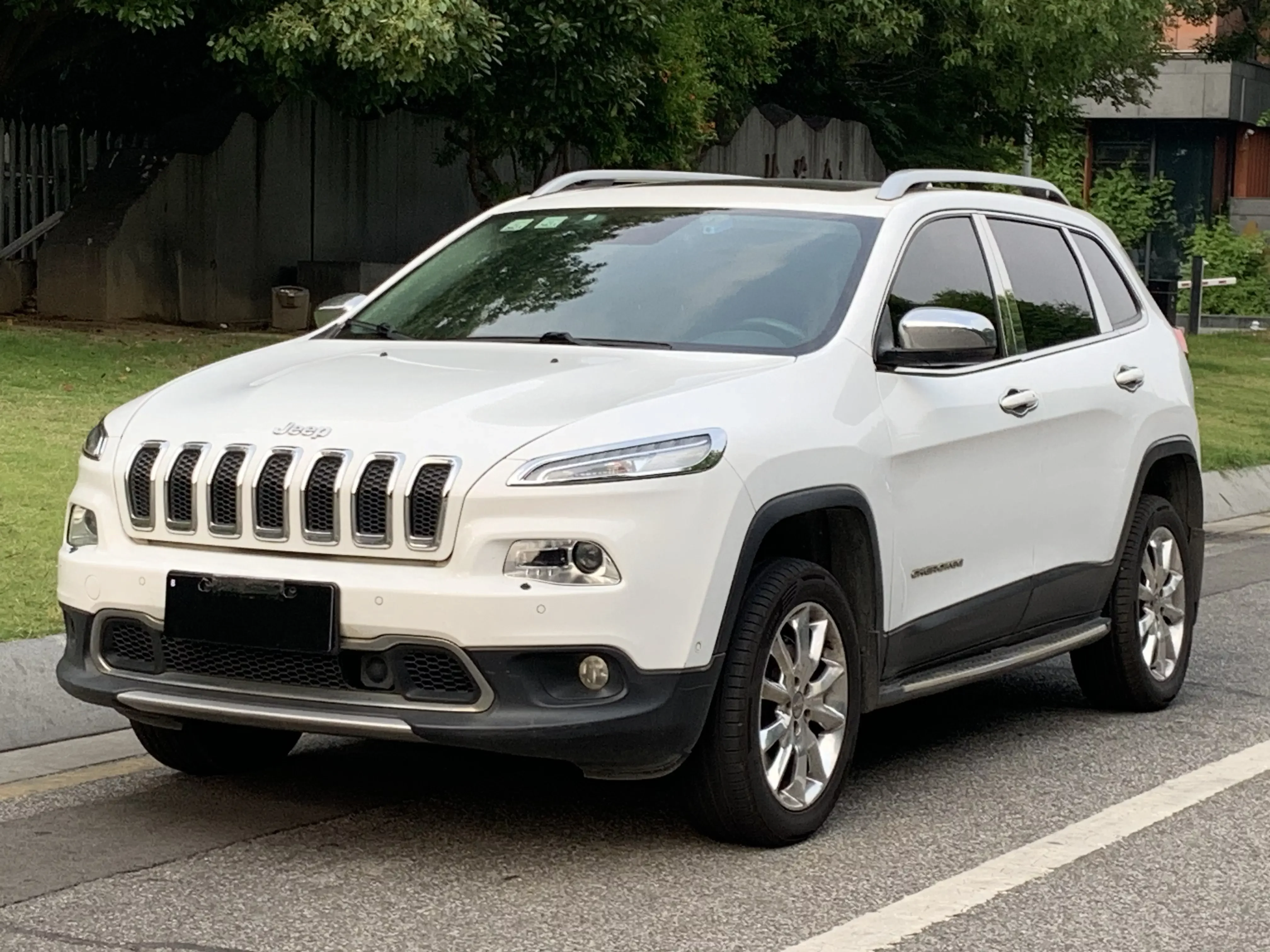 Jeep Cherokee  из Китая