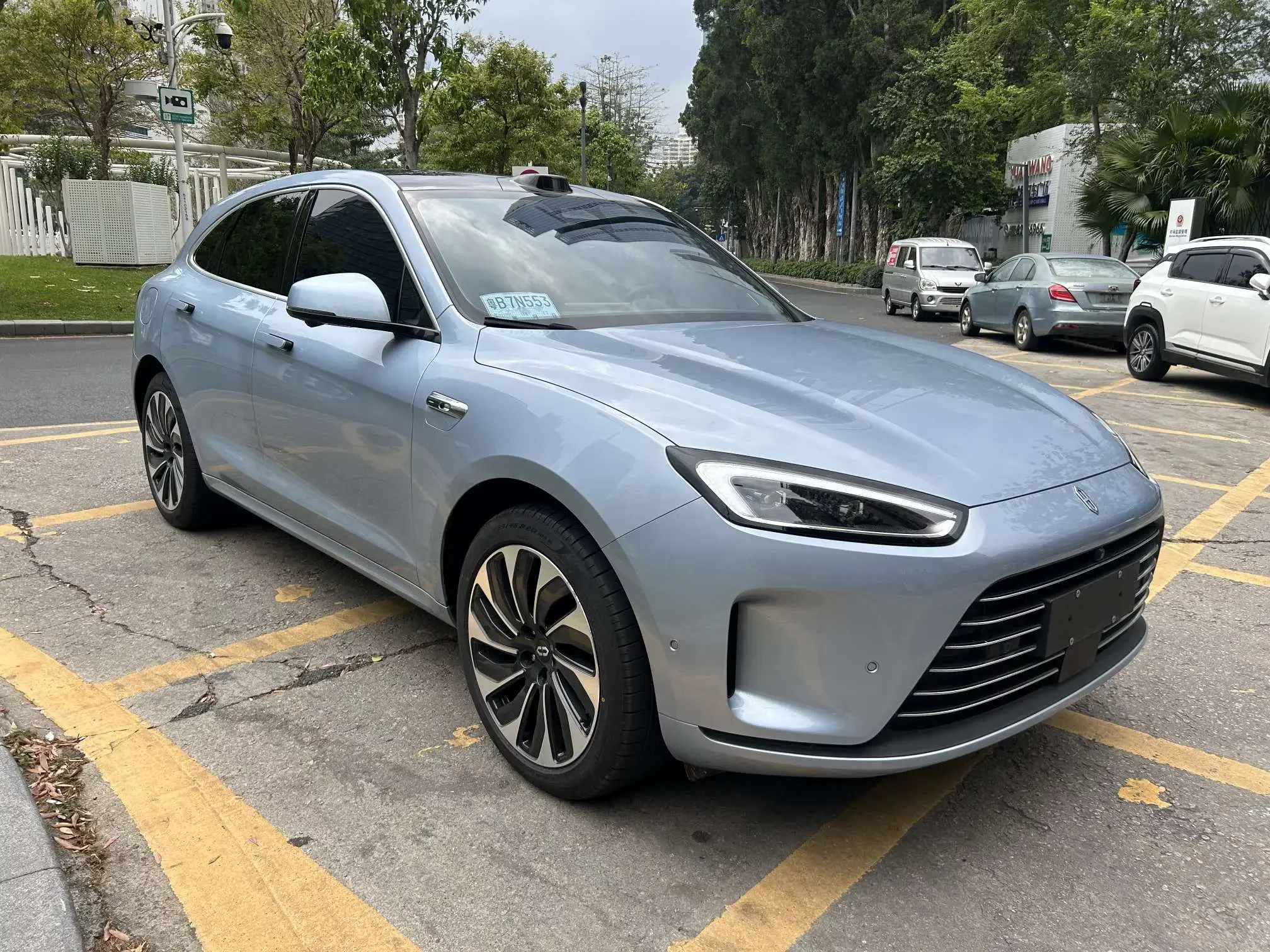AITO M5