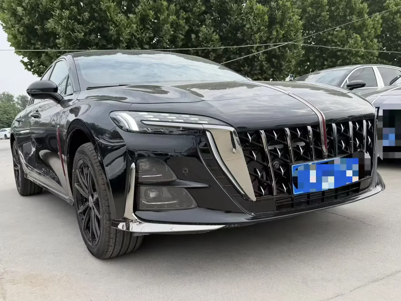 Hongqi H6