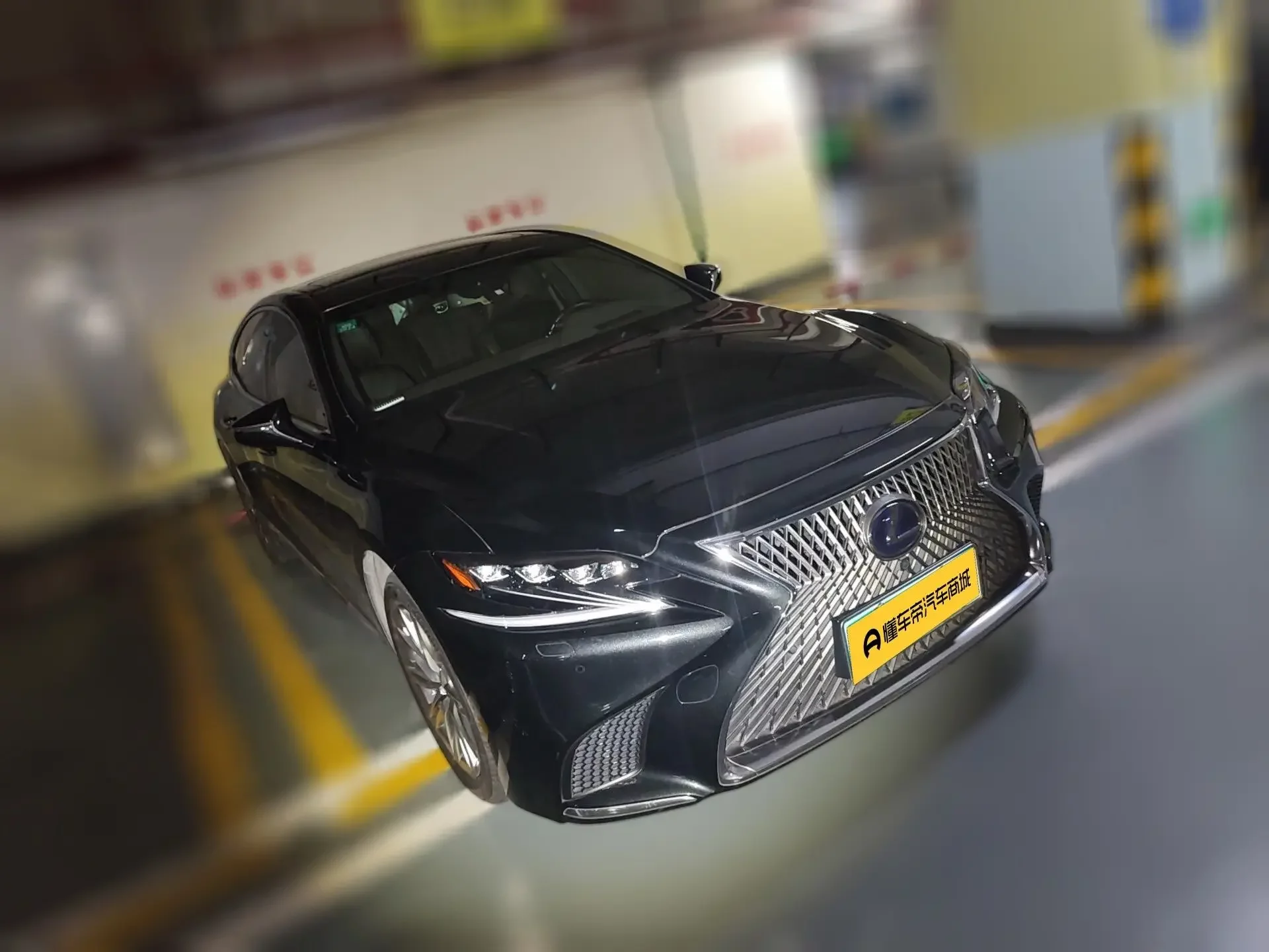 Lexus LS