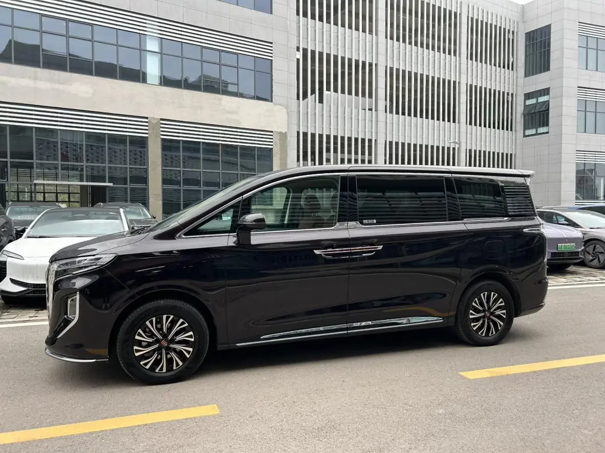 Hongqi HQ9 PHEV