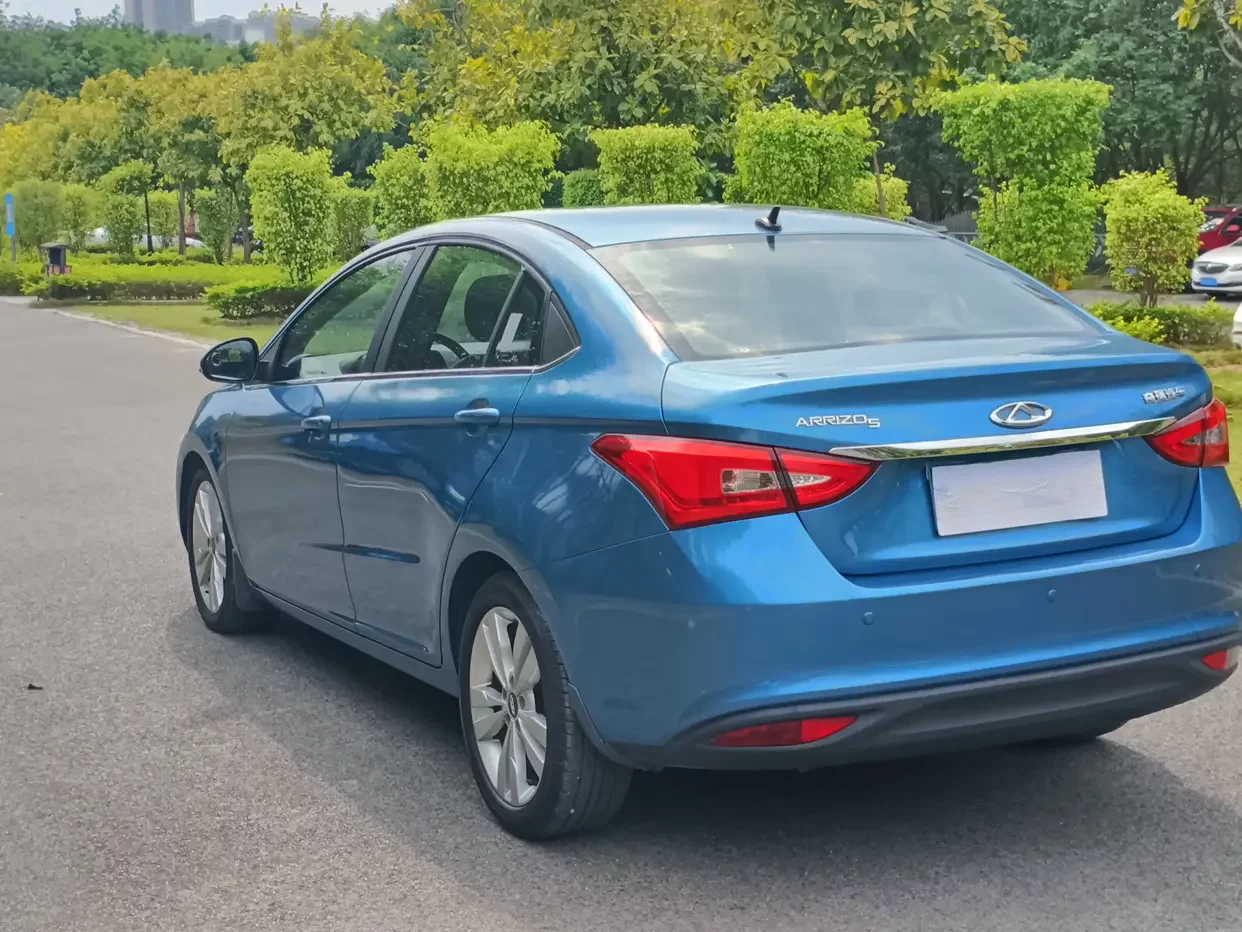 Chery Arrizo 5