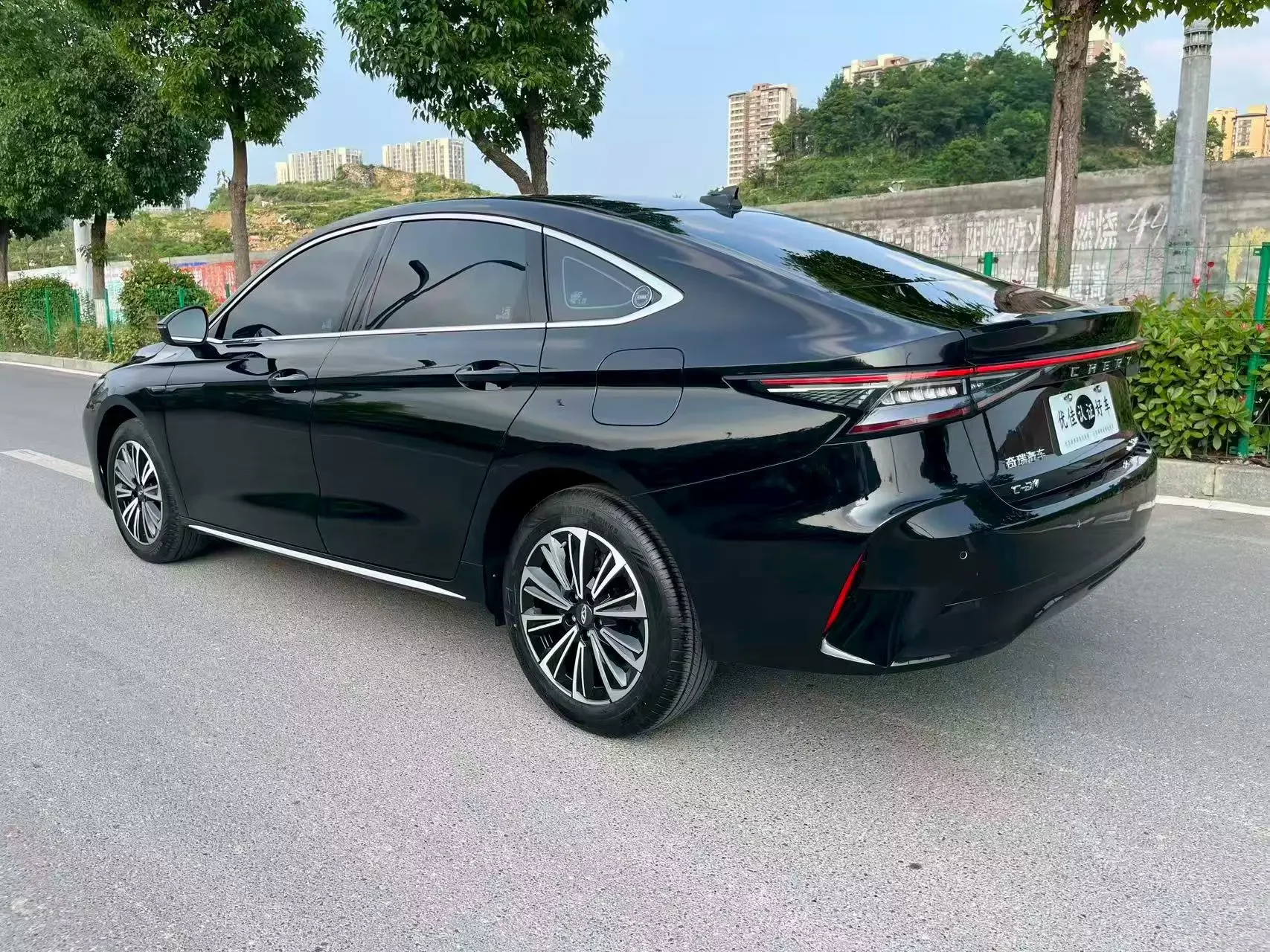 Chery Fengyun A8