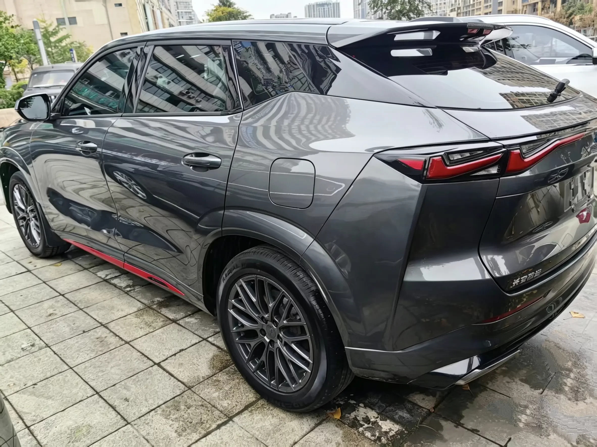 Oshan Changan Auchan Z6