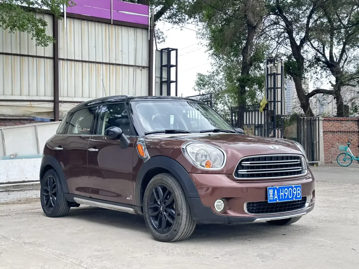 MINI COUNTRYMAN