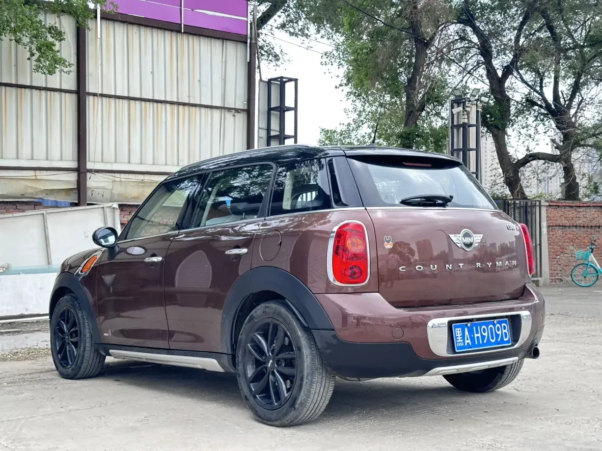 MINI COUNTRYMAN