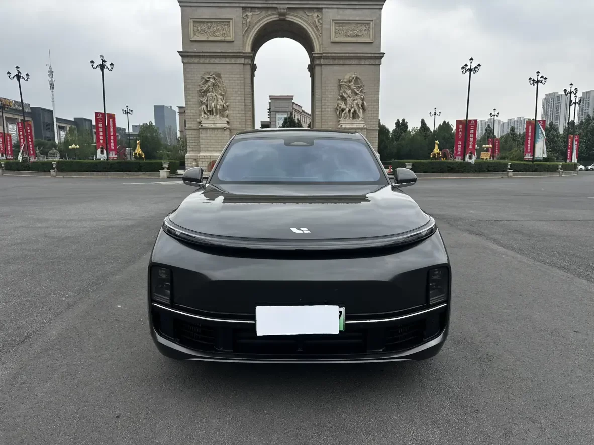 Lixiang L8