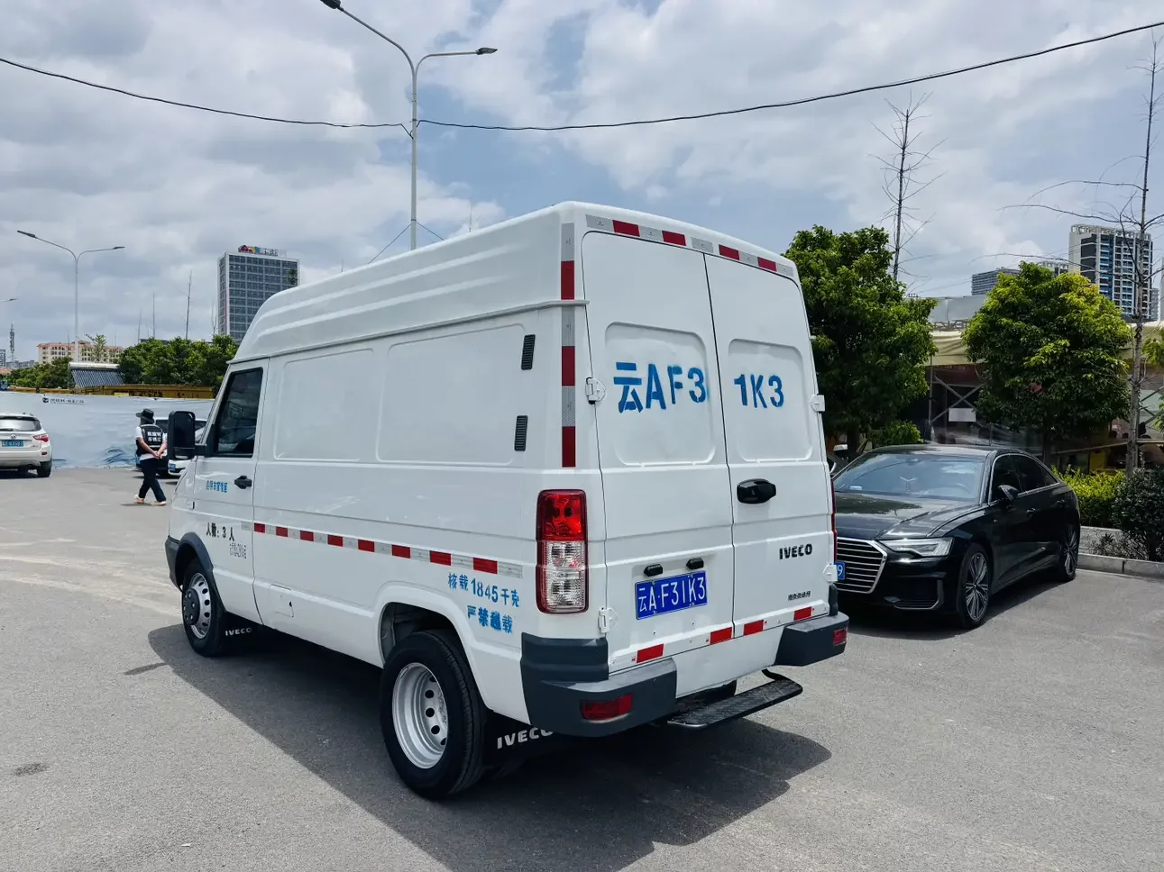 Iveco proud