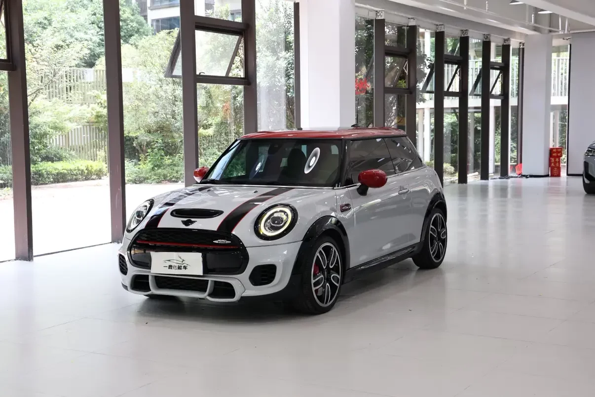 MINI JCW