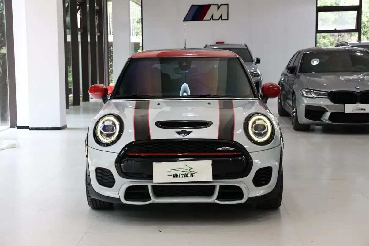MINI JCW