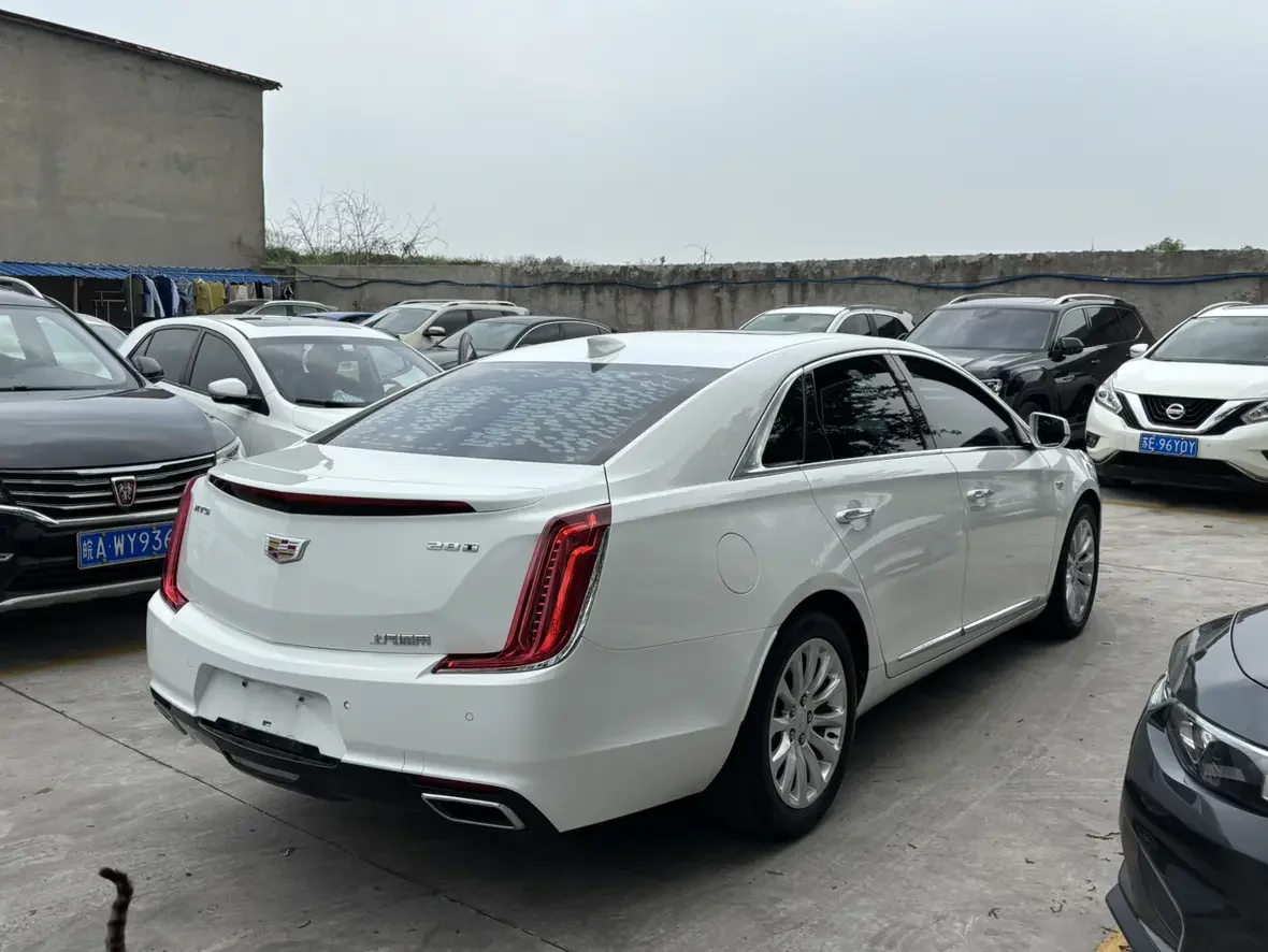 Cadillac XTS