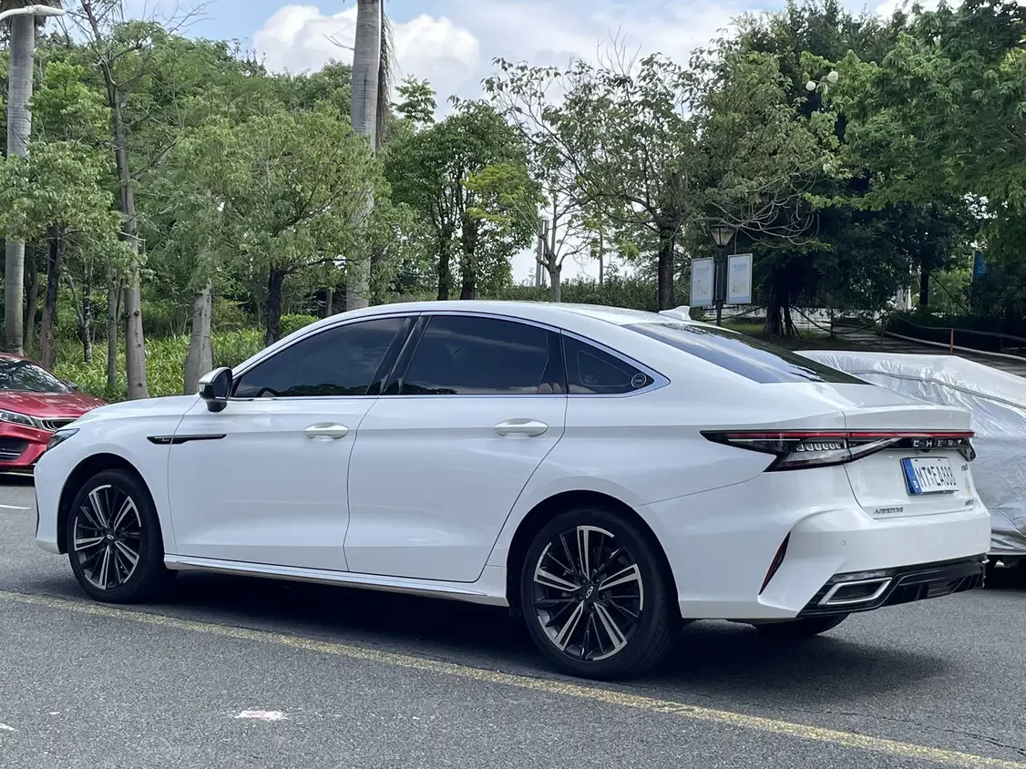 Chery Arrizo 8