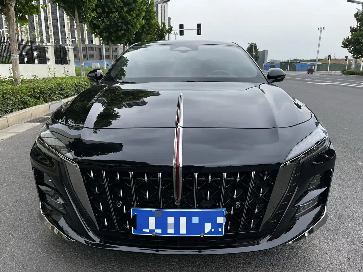 Hongqi H6