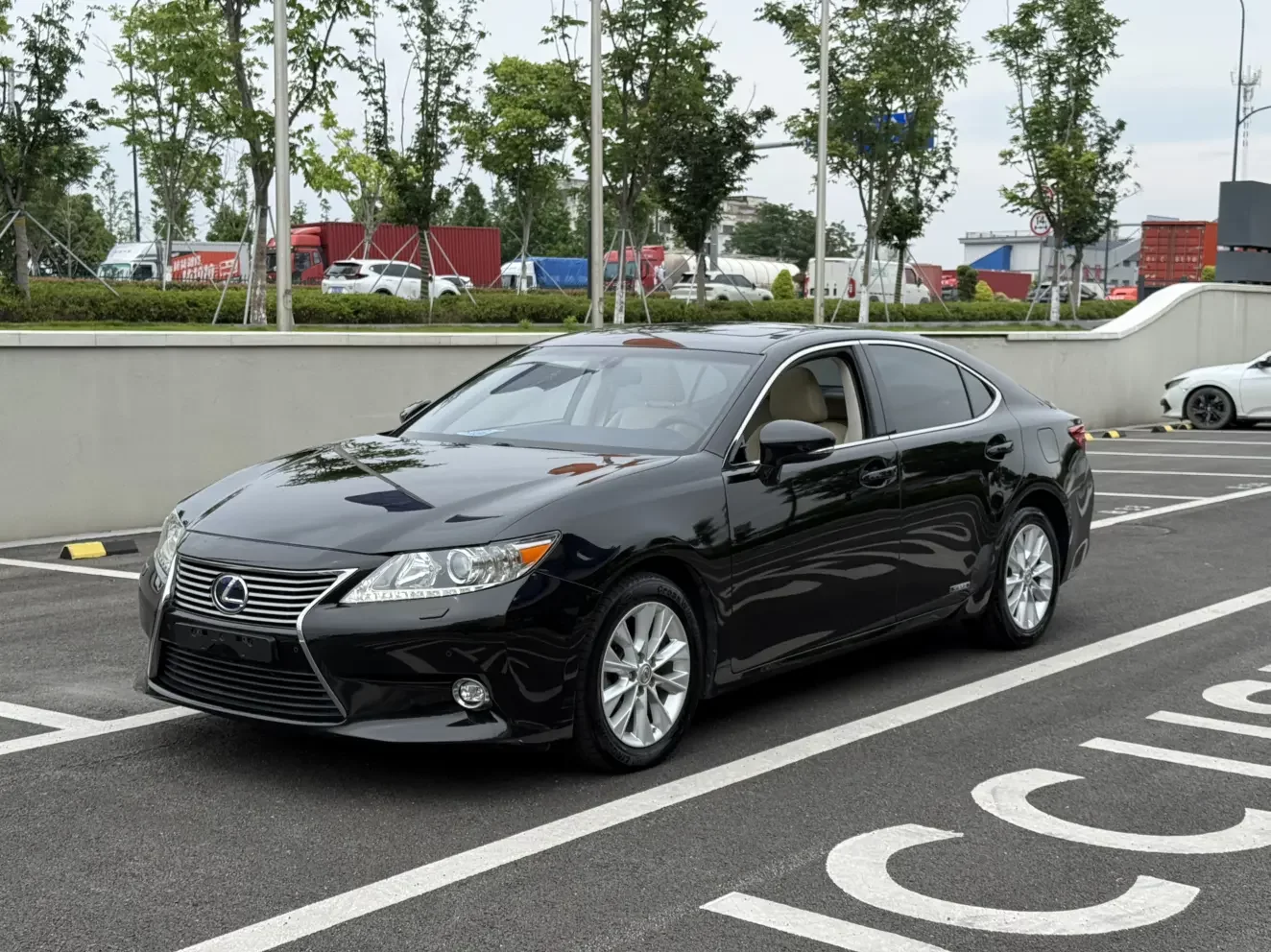 Lexus ES
