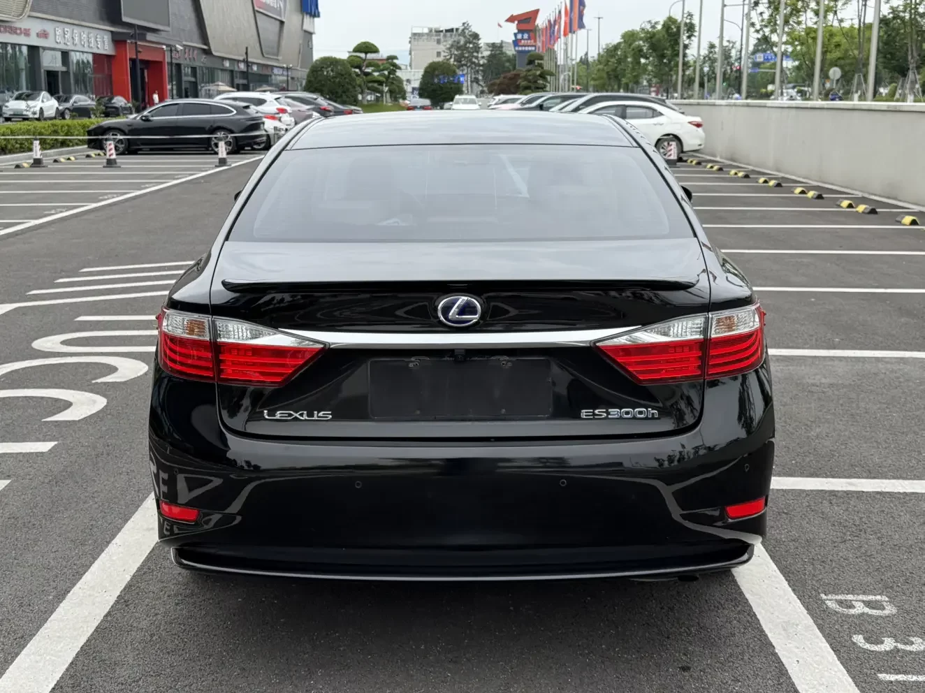 Lexus ES