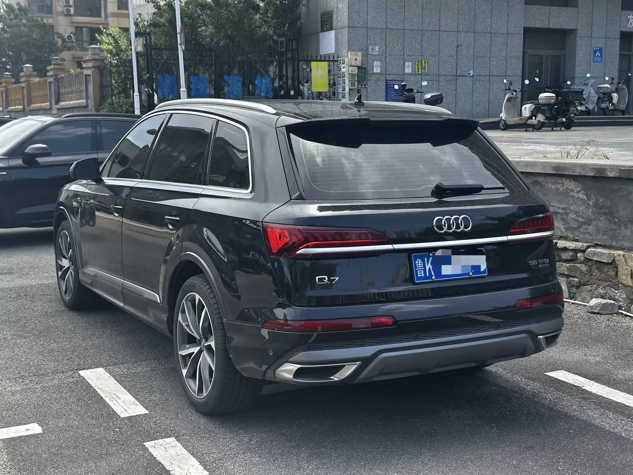 Audi Q7