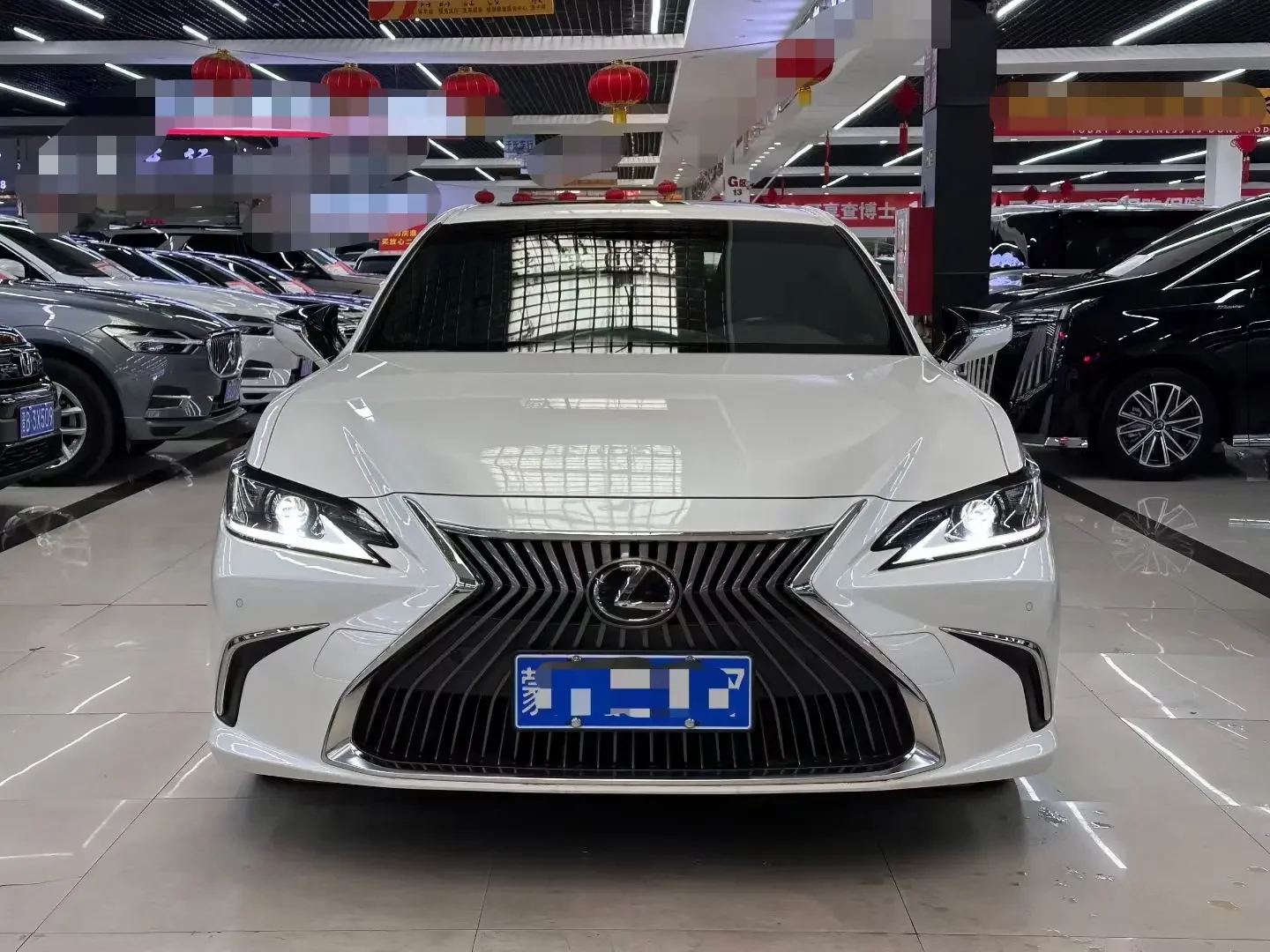 Lexus ES