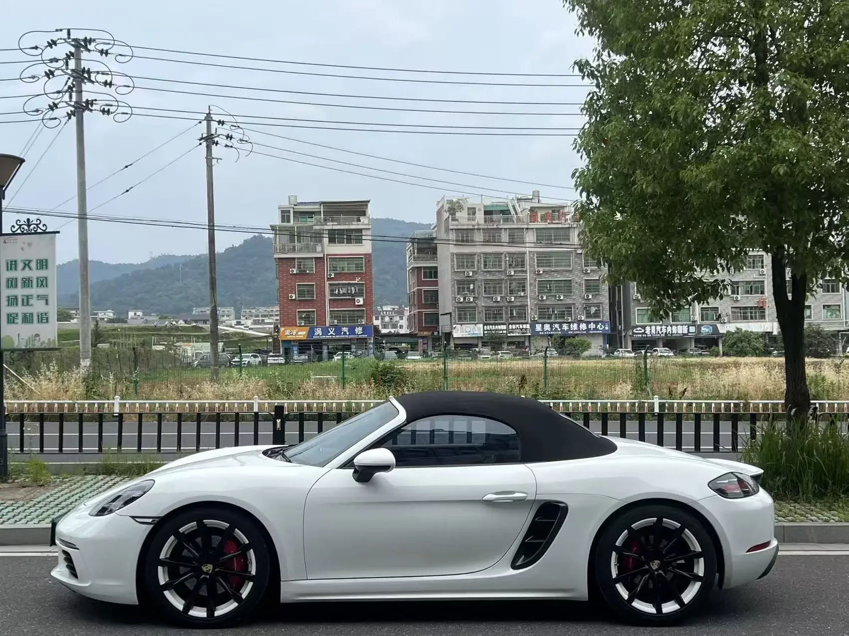 Porsche 718