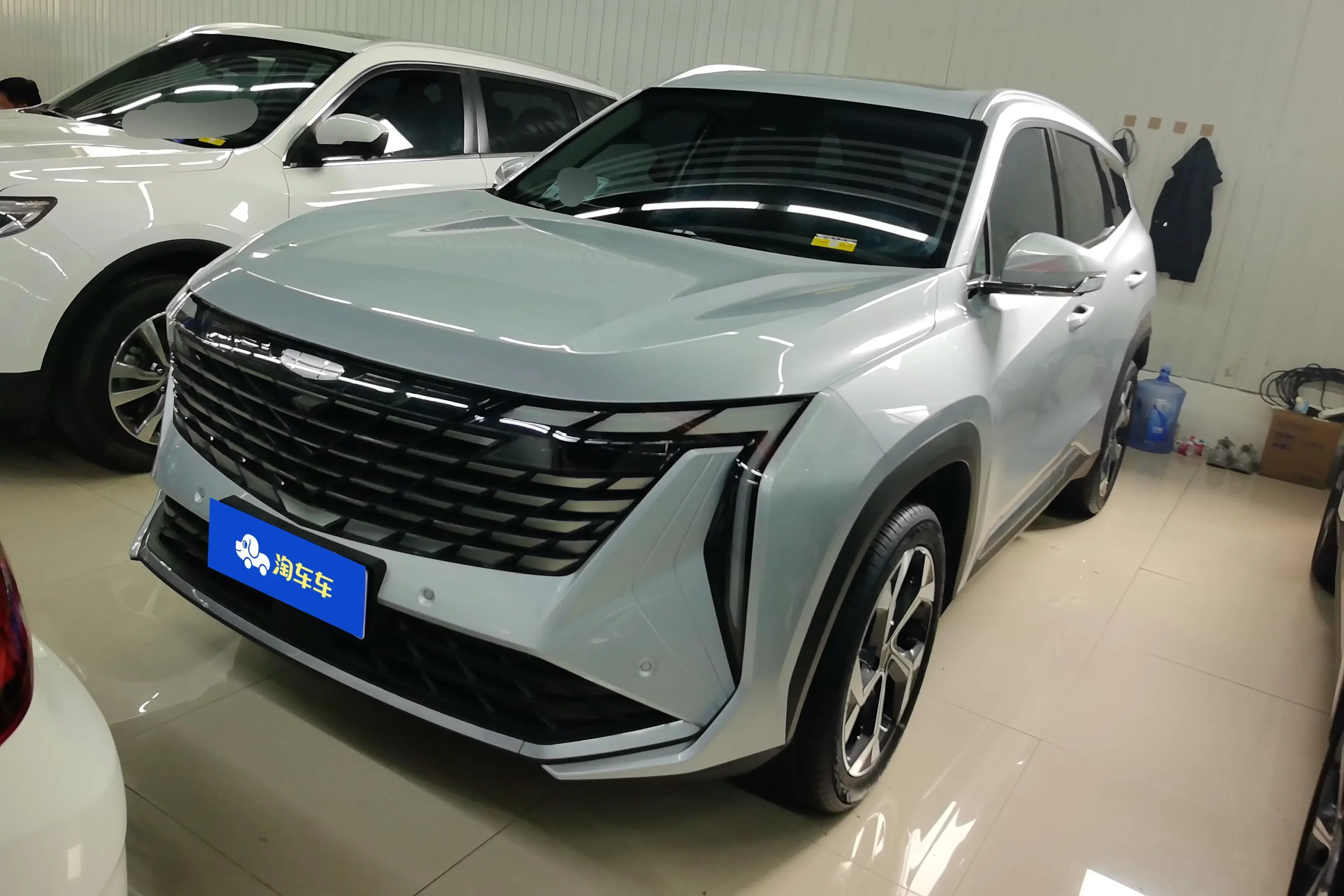 Geely Atlas L