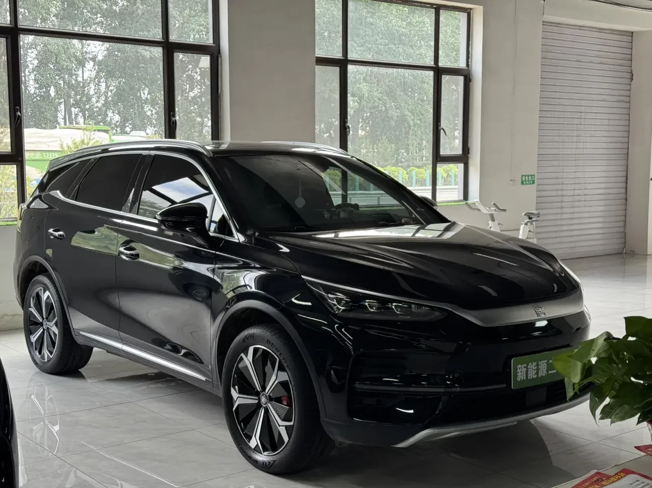 BYD Tang EV