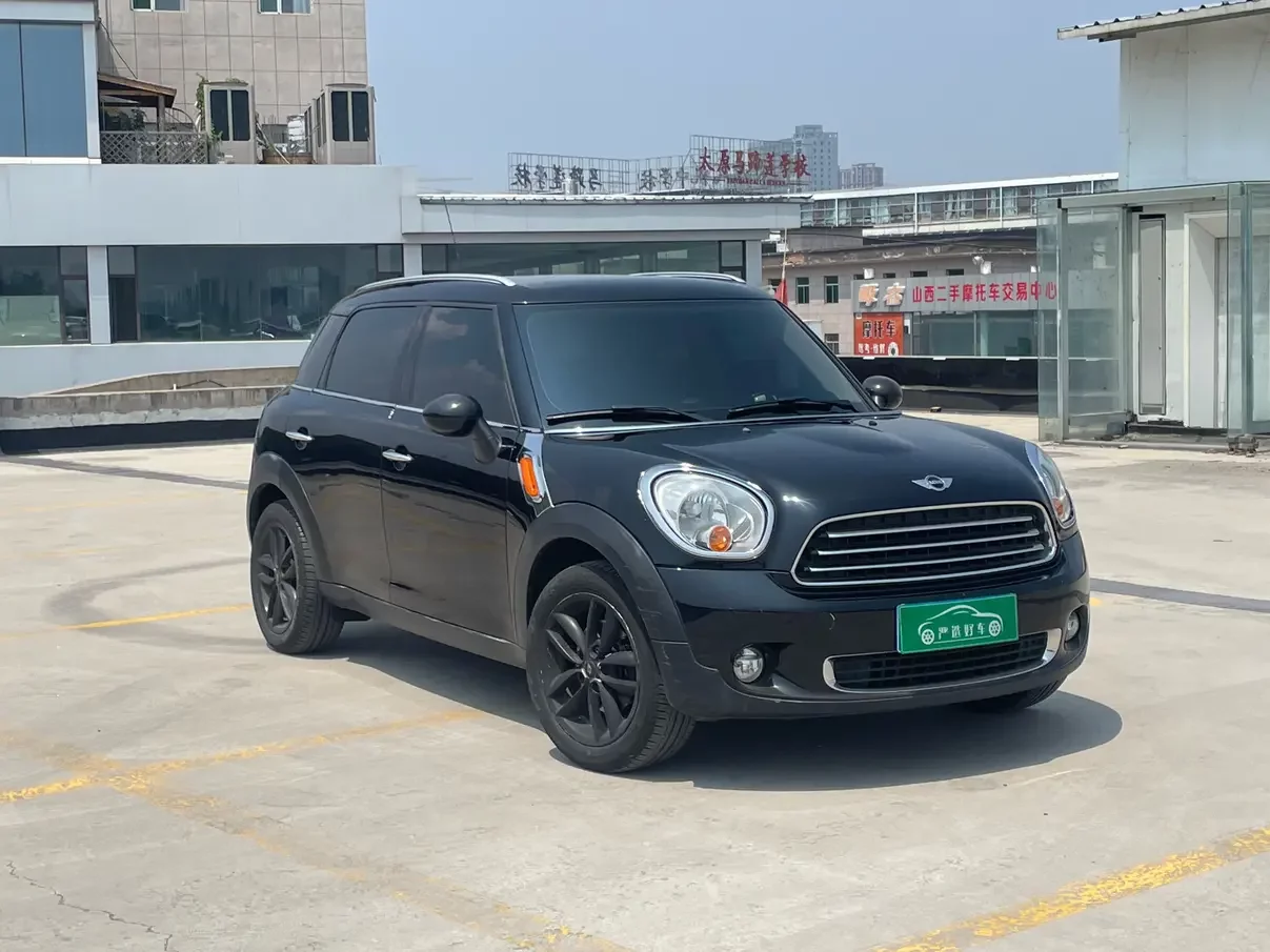 MINI COUNTRYMAN