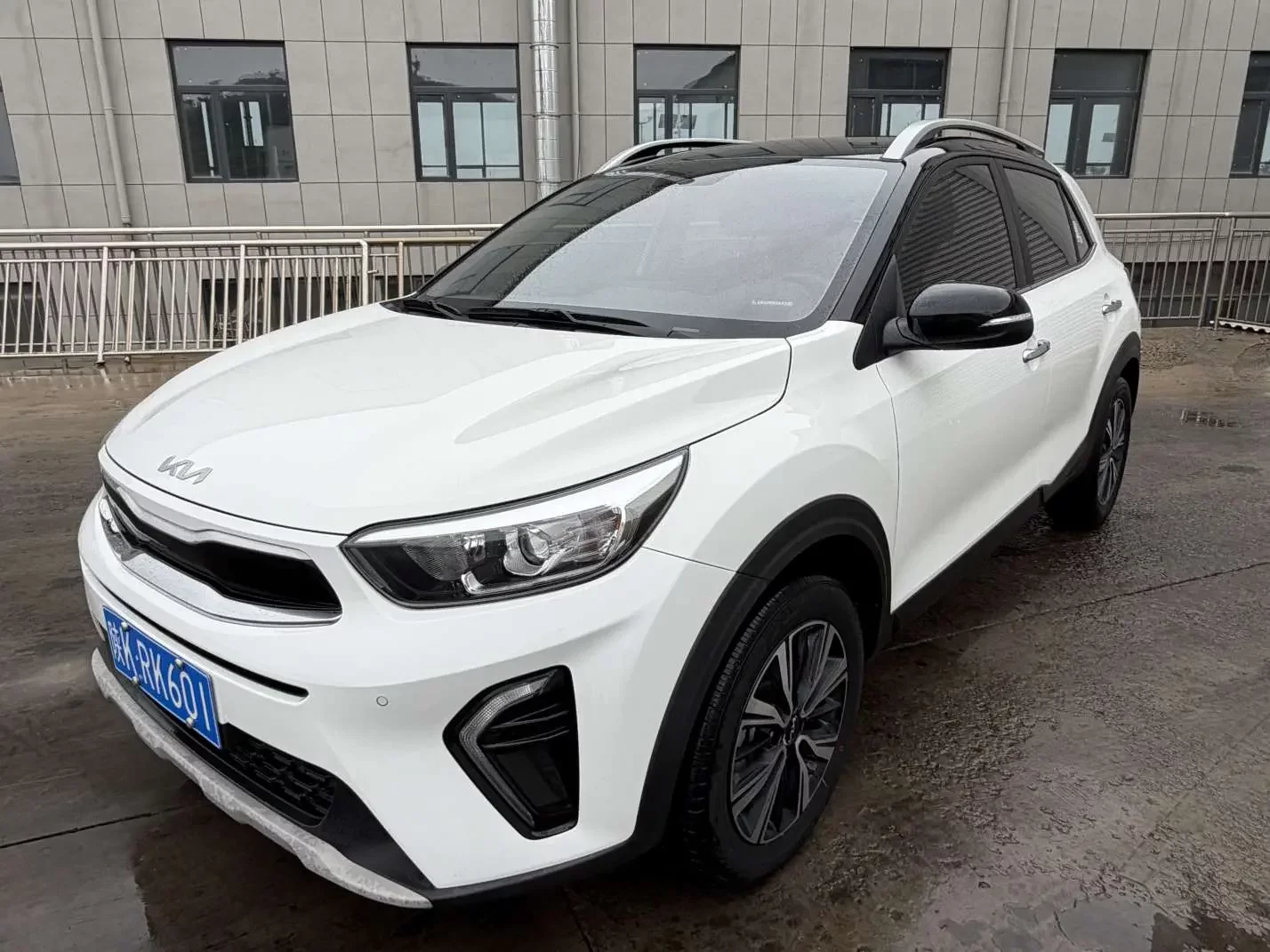 Kia KX1