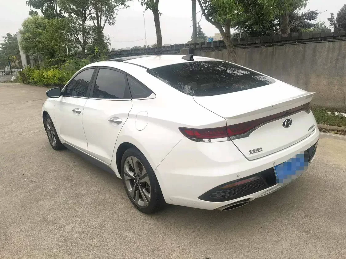 Hyundai Lafesta