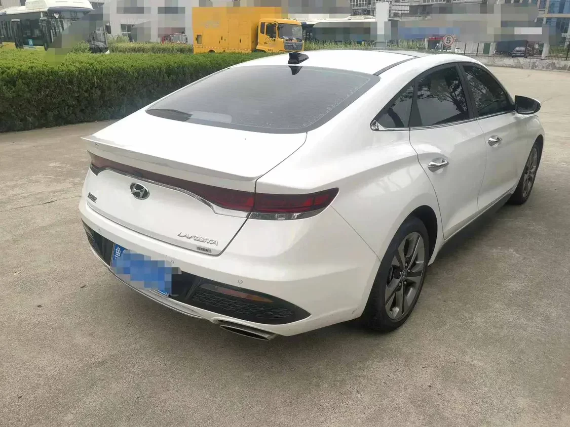 Hyundai Lafesta