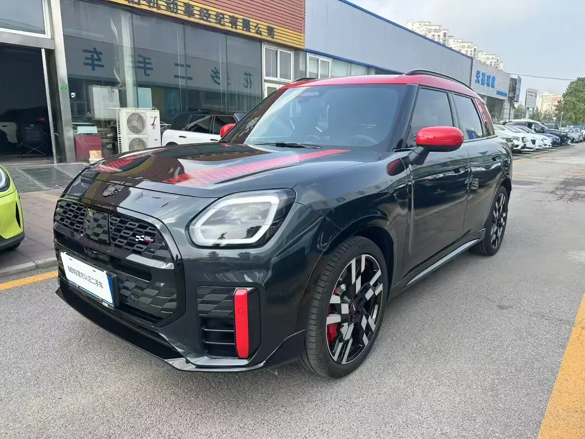 MINI JCW COUNTRYMAN