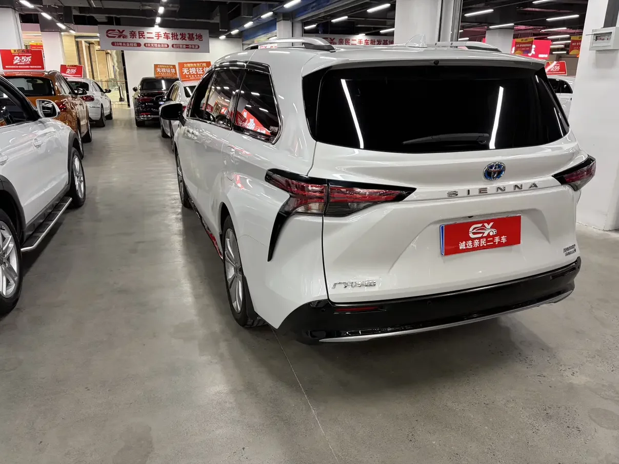 Toyota Sienna