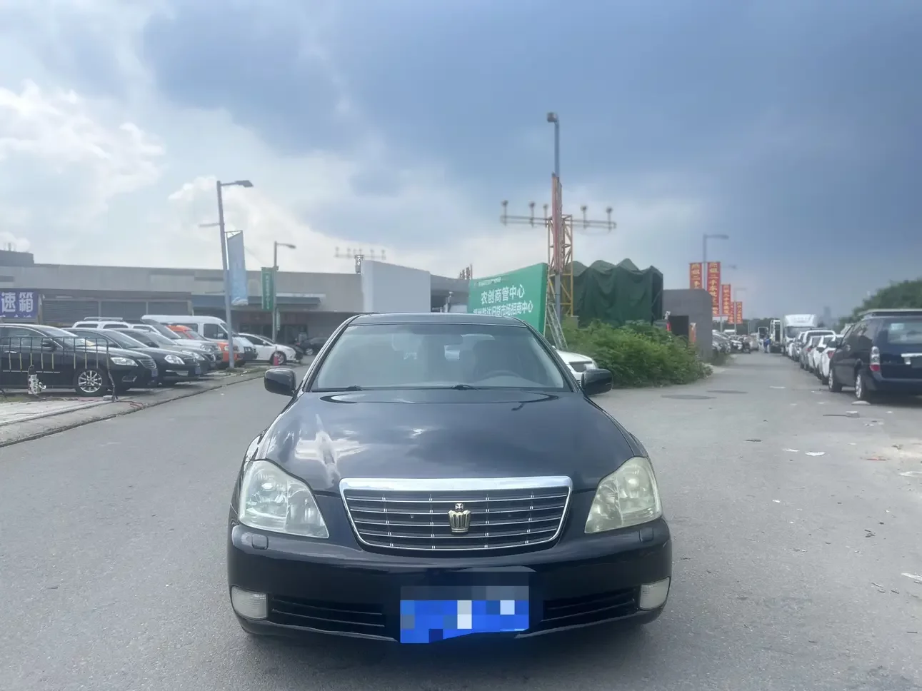 Toyota crown