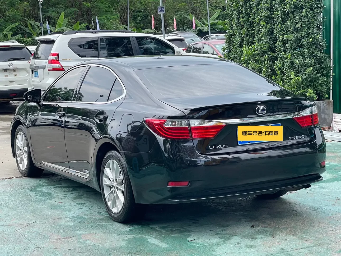 Lexus ES