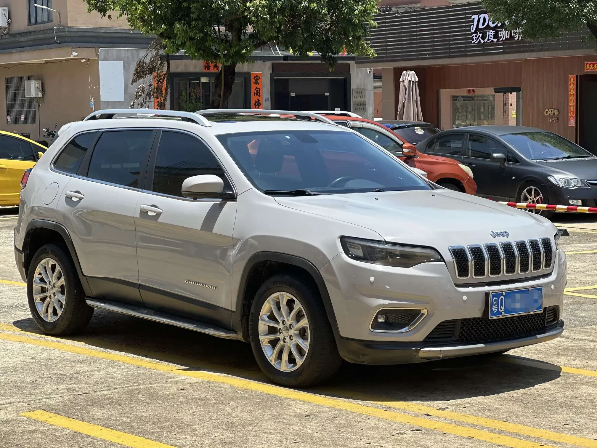 Jeep Cherokee