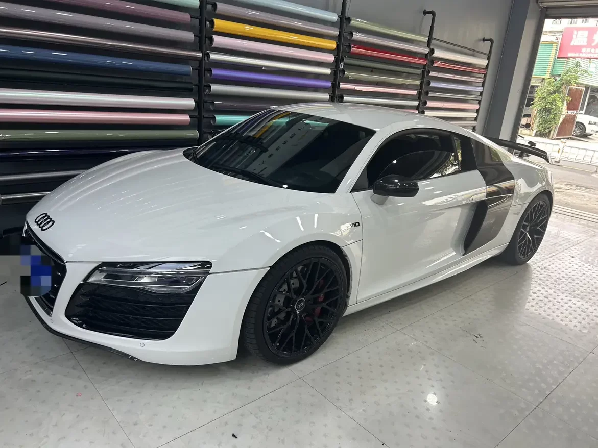 Audi R8