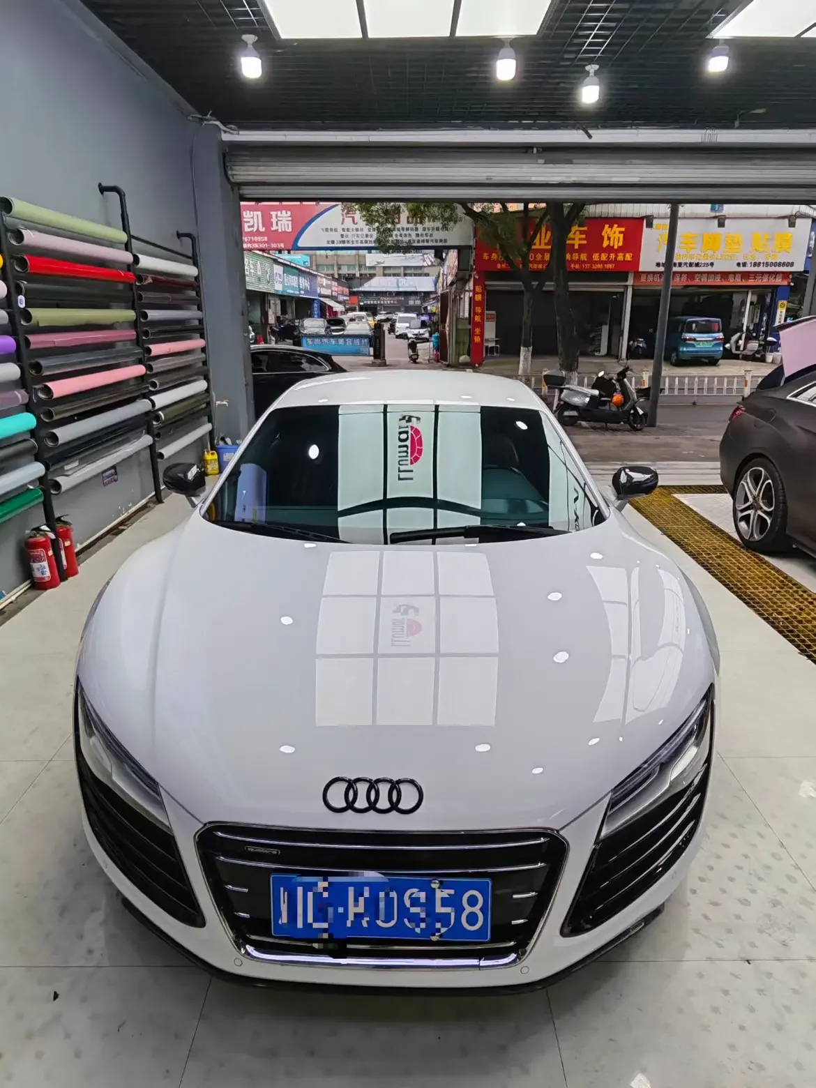 Audi R8