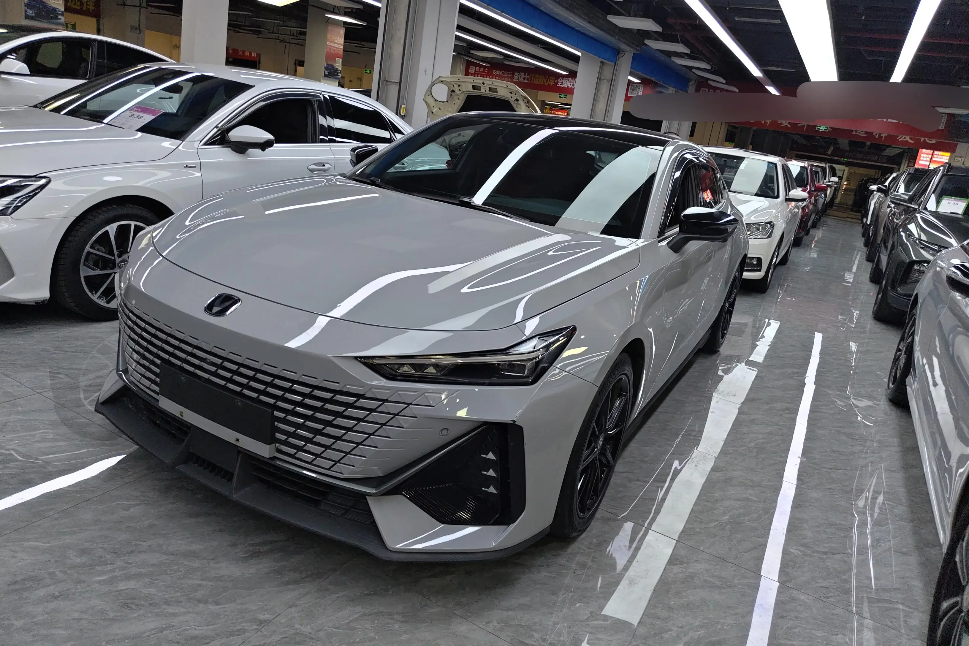 Changan UNI-V  из Китая