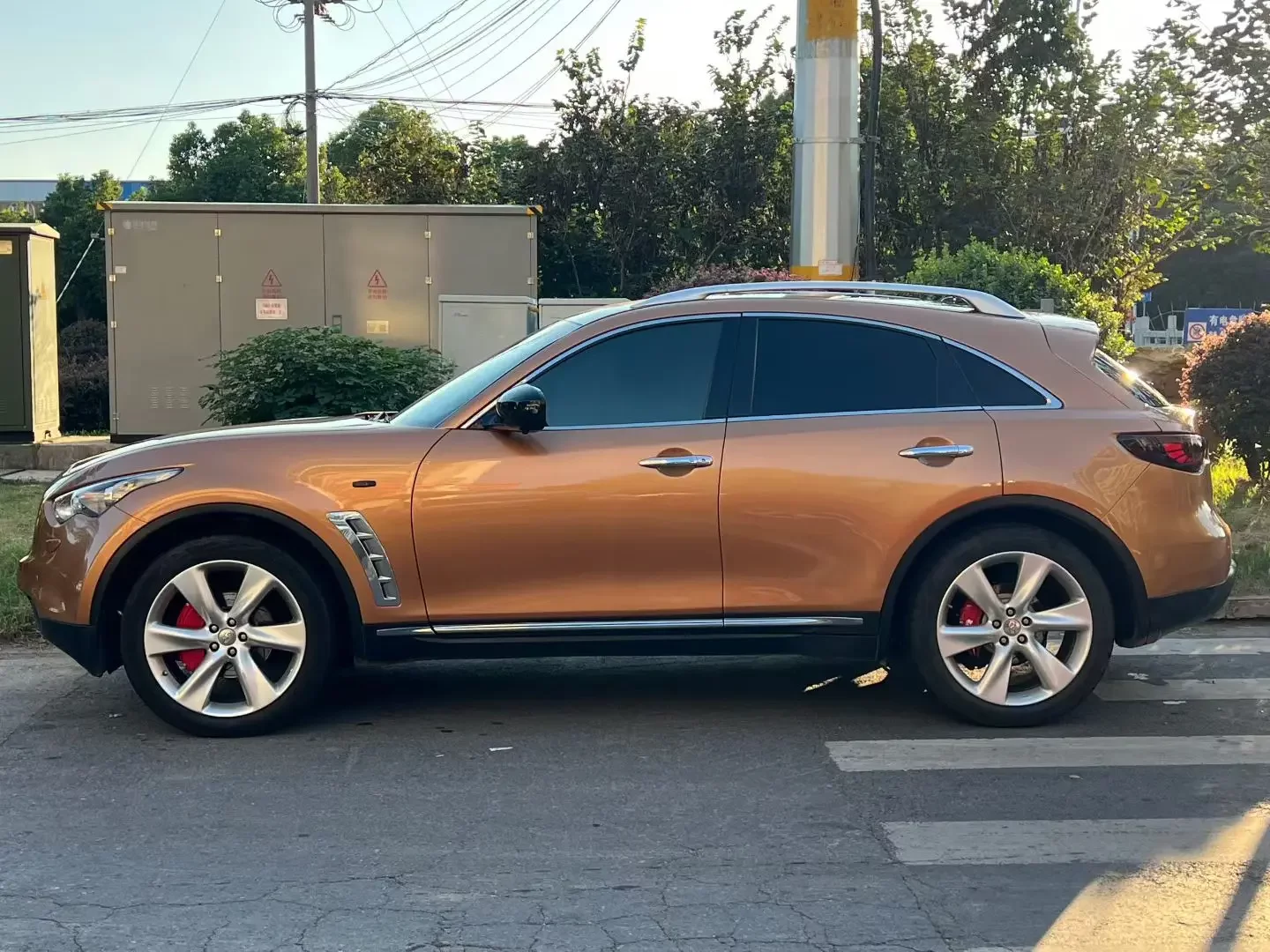 Infiniti FX