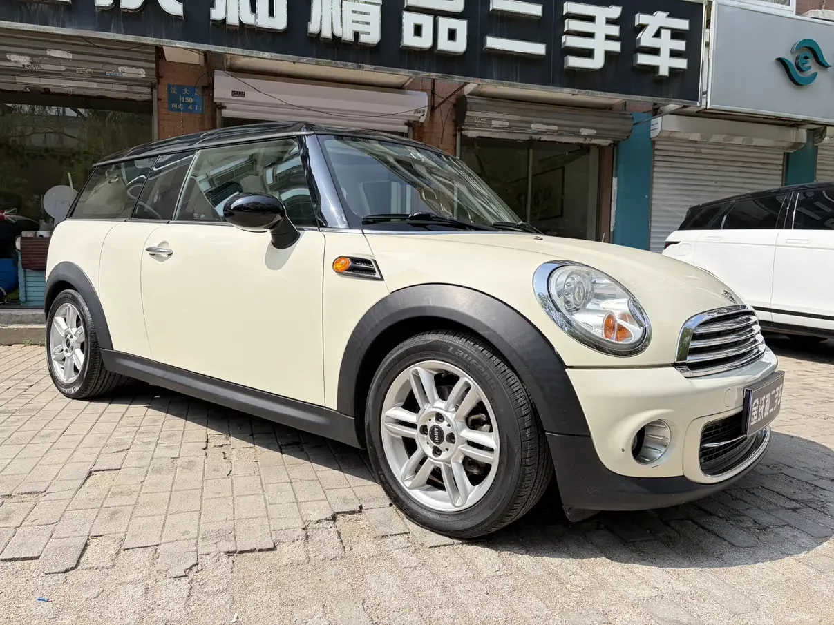 MINI CLUBMAN