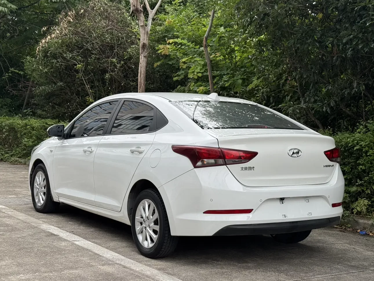 Hyundai Accept
