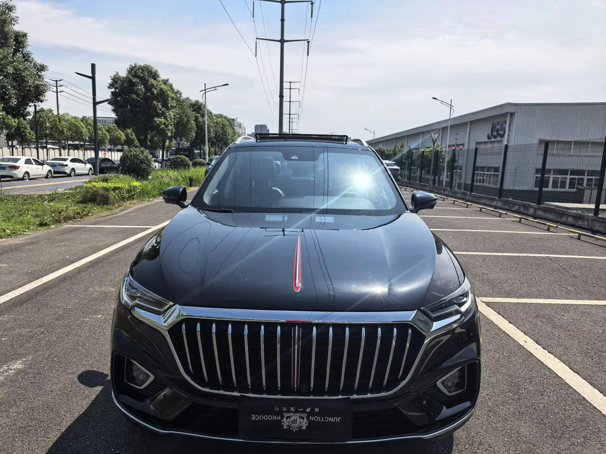 Hongqi HS5