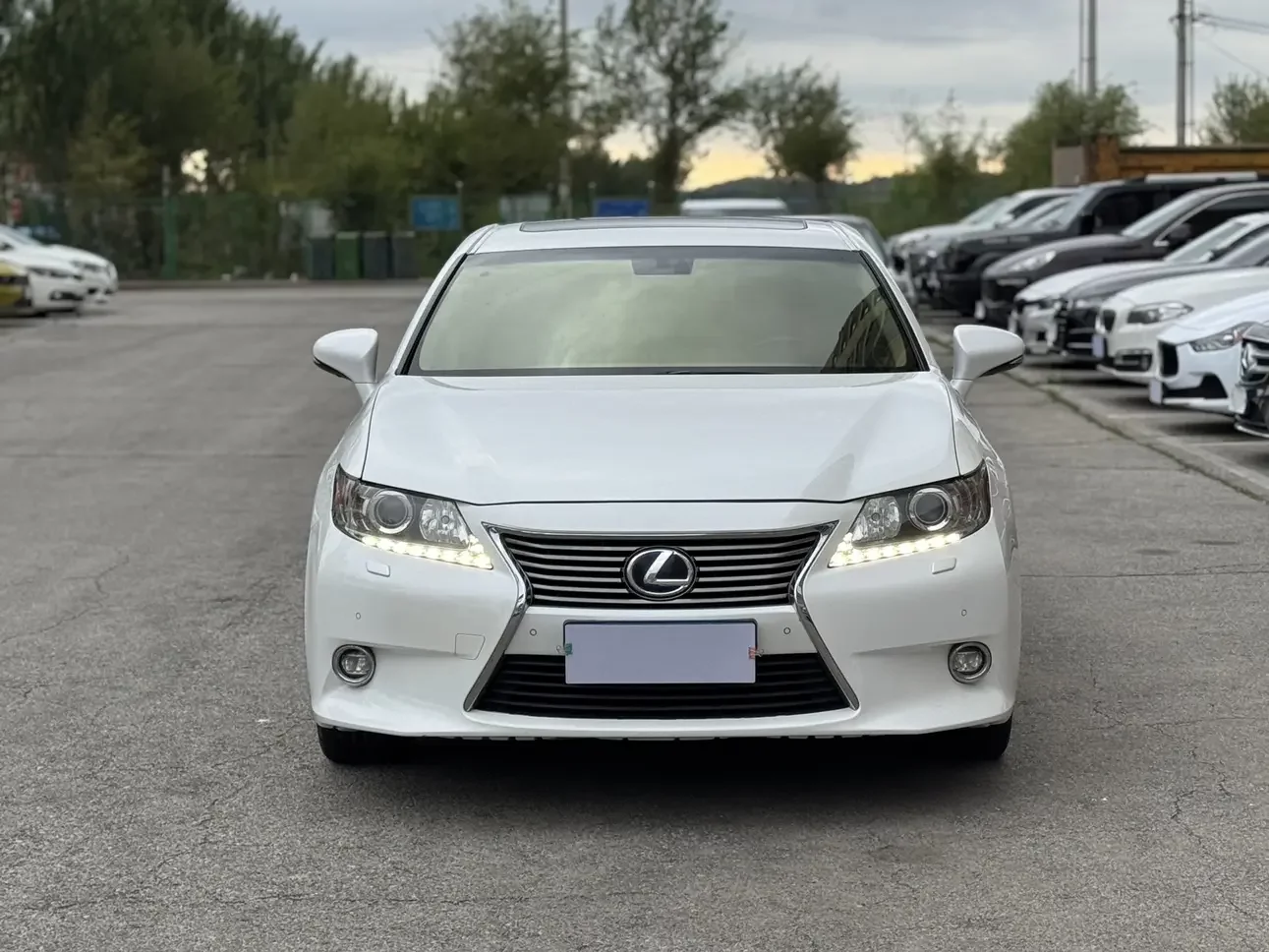 Lexus ES
