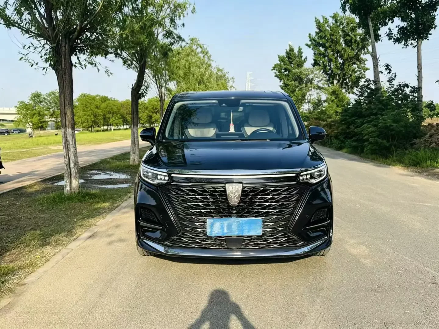 Roewe iMAX8