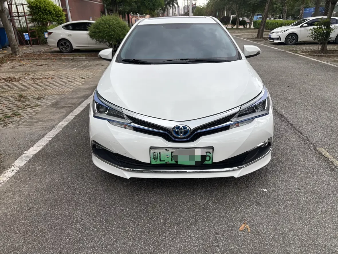 Toyota Corolla Dual Engine E+